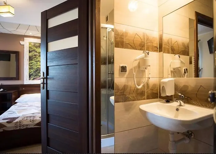 Ow. Orla Perc Nocleg ze śniadaniem